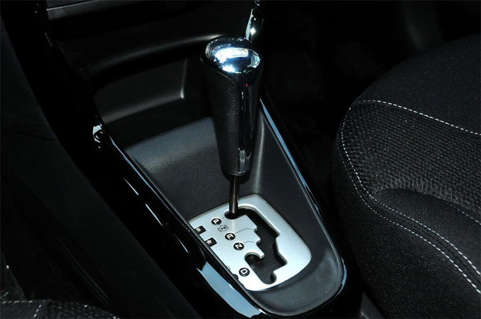 2012DS3 1.6LԶʱа