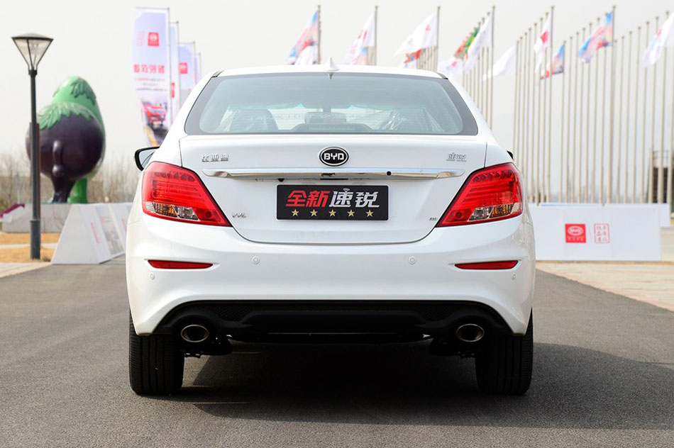 2015 1.5L ֶ 