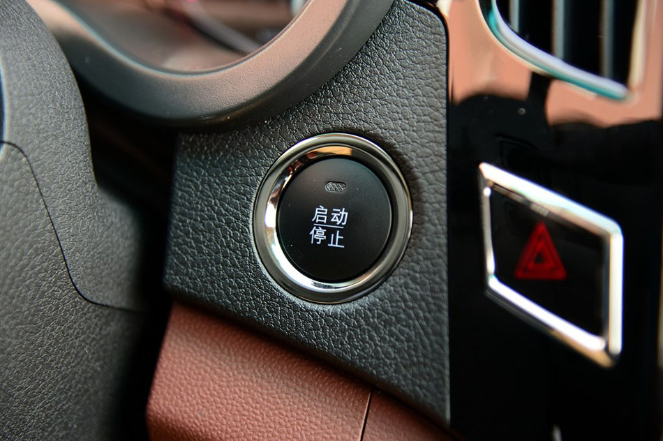 2015 1.5L ֶ 