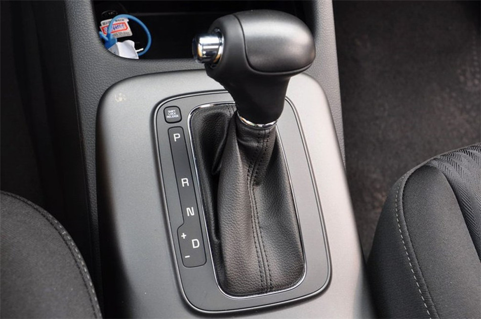 2015 1.6L AT GLS 