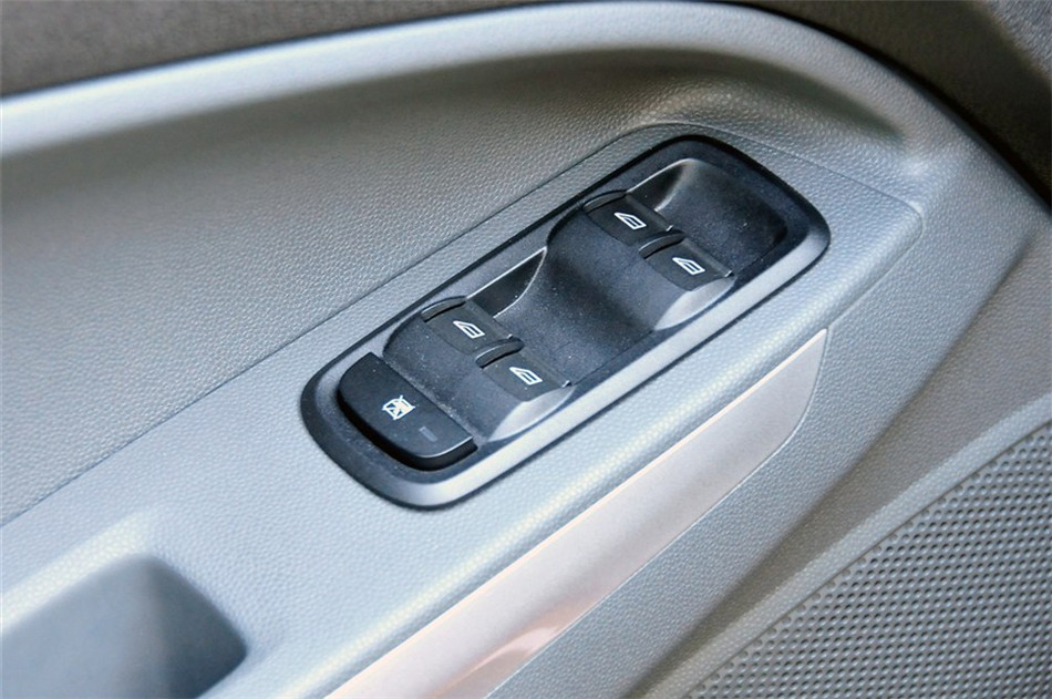 2013 1.0L GTDi MT  οռ