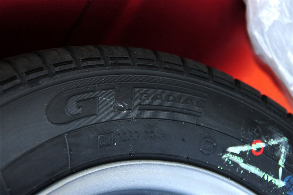 ֳ 2012 1.0L MT P-TEC׼ 
