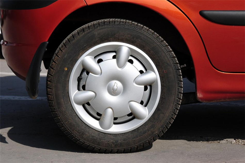 ֳ 2012 1.0L MT P-TEC׼ 