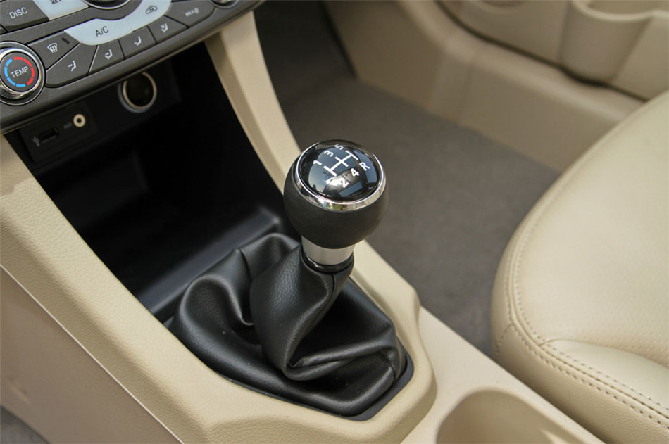 2012 1.5L MT 콢 