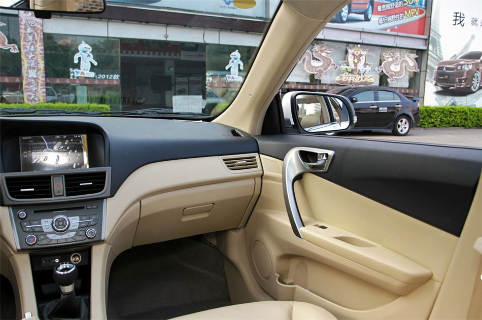 2012 1.5L MT 콢 