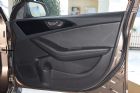 2015款 plus 1.5L 手动智趣型 座椅空间