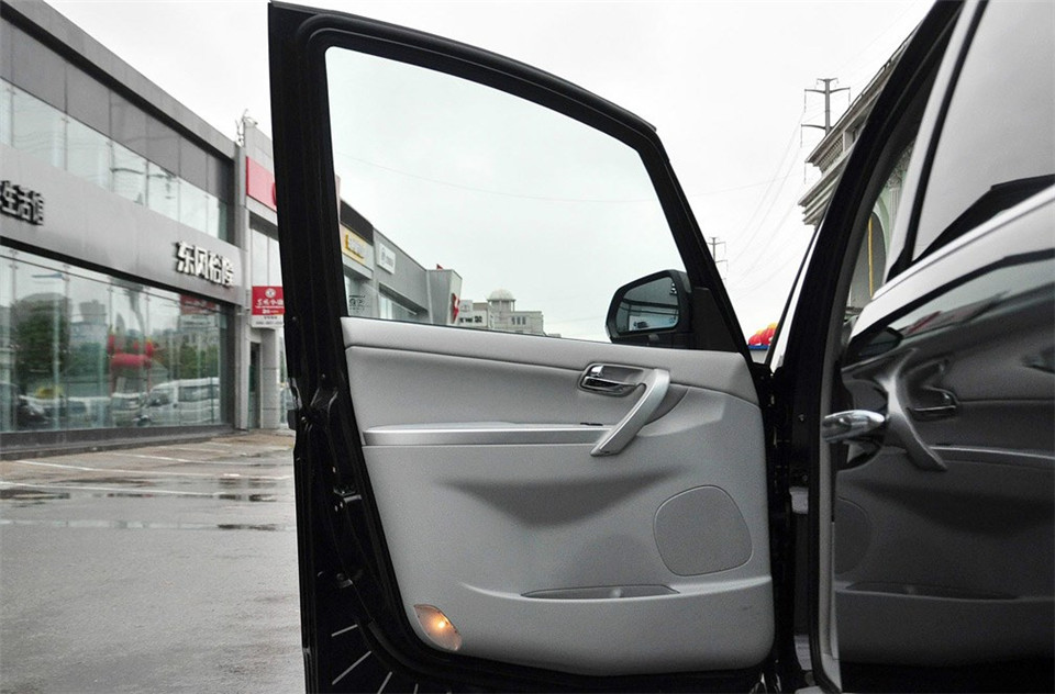 2.2T AT ר콢