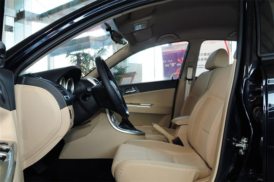 лH320 2012 1.5L AT  