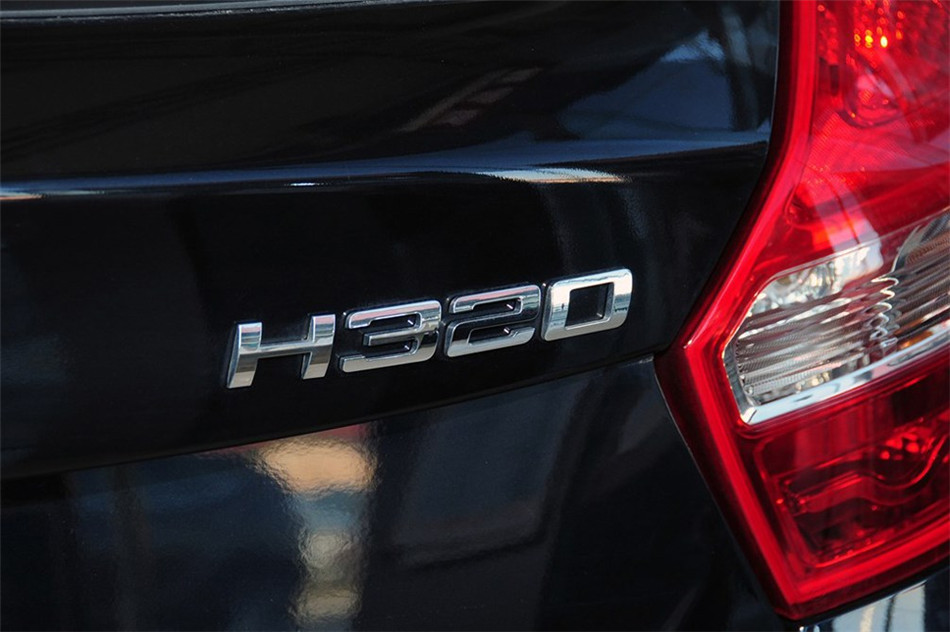 лH320 2012 1.5L AT  